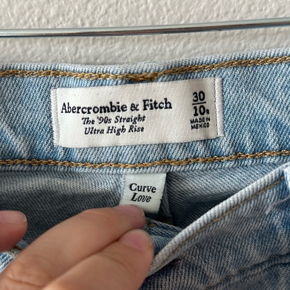 abercrombie & fitch curve love ultra high rise 90’s straight leg jeans - Picture 8 of 12